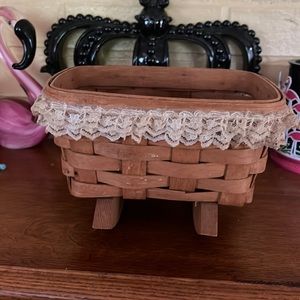 Cute cradle basket with lace
